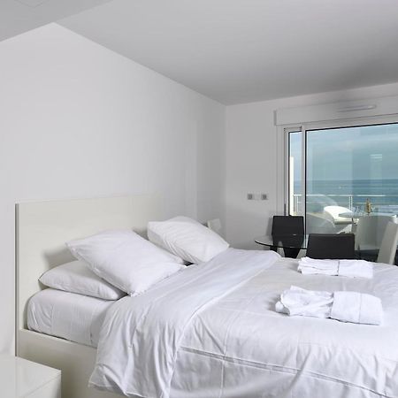 Le Nautilia Residence De Luxe "Reservee Aux Couples" แอกด์ ภายนอก รูปภาพ