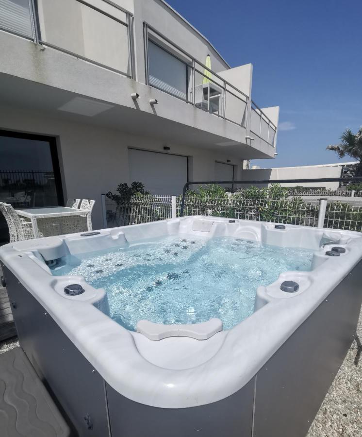Le Nautilia Residence De Luxe "Reservee Aux Couples" แอกด์ ภายนอก รูปภาพ