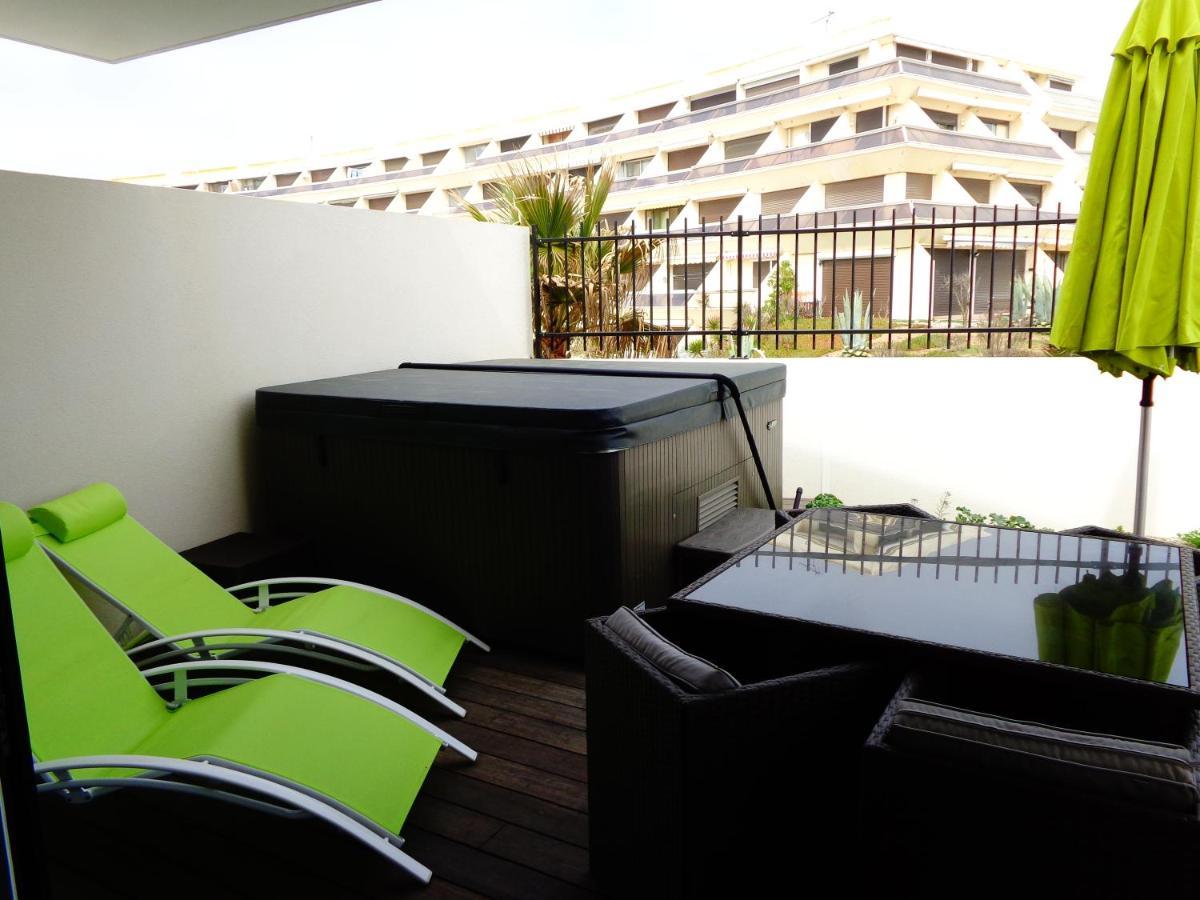 Le Nautilia Residence De Luxe "Reservee Aux Couples" แอกด์ ภายนอก รูปภาพ